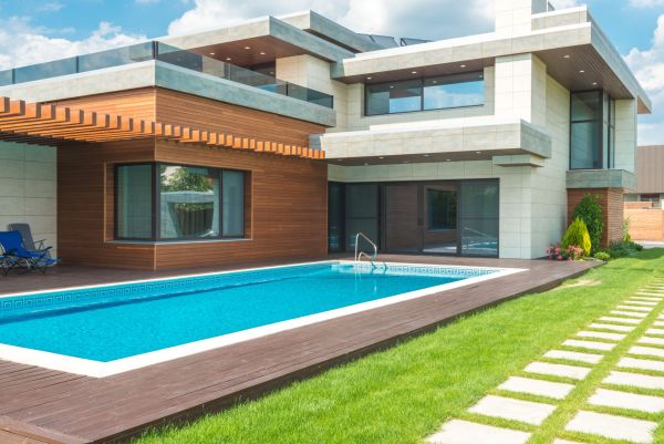 Top conseils pour choisir la piscine idéale pour votre jardin